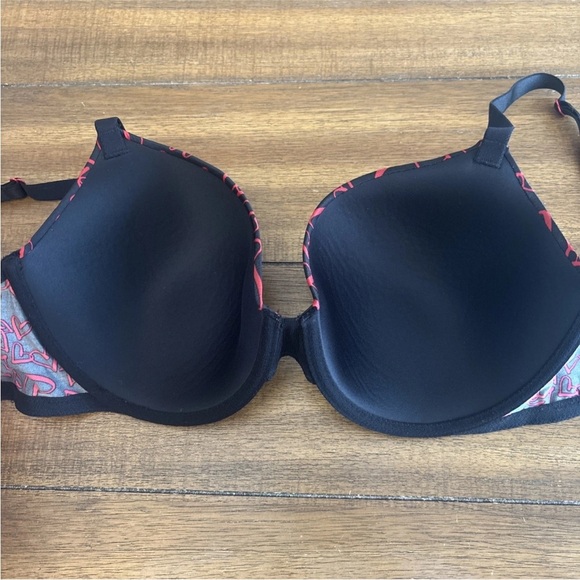 Victoria Secret Bra Size 36DD Red/Black Lined Demi Multi-Way Underwire - Picture 9 of 9